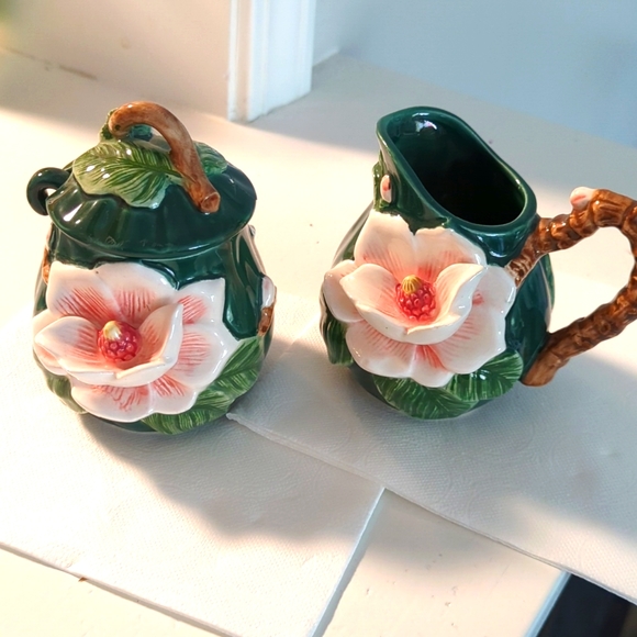 Vintage Fitz and Floyd Ceramic Pink Magnolia Embossed Sugar and Creamer - Picture 1 of 7